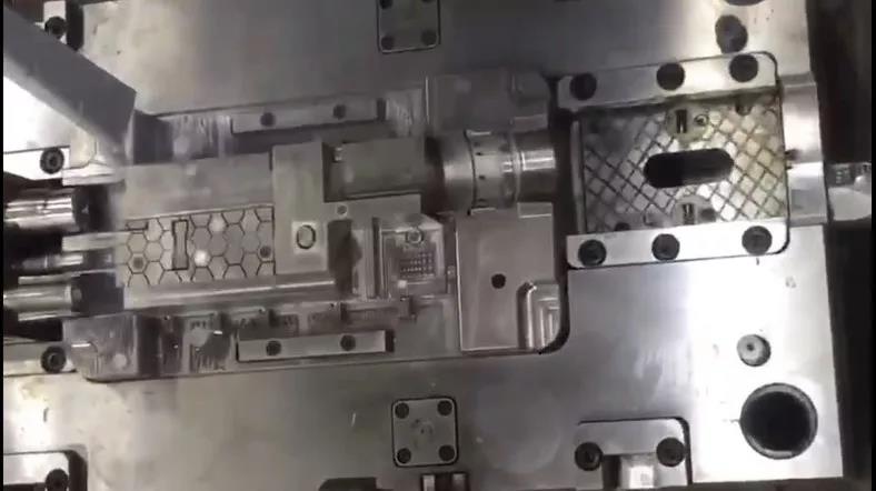 幹冰清洗機加工行業案例